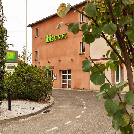 Ibis Styles Toulouse 3* 拉沃尔